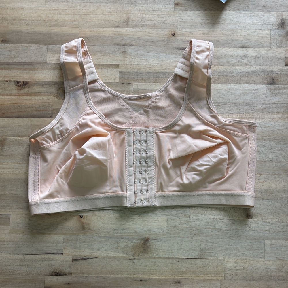 "Real" Magic Bra Posture Wireless Lift Front Closure  3XL Back